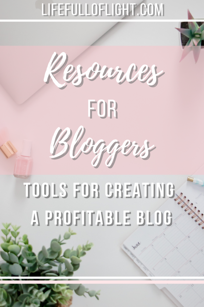 Are you thinking of starting a money-making blog? You need to know the best tools that bloggers use to create and maintain a profitable blog. These are my favorite resources for bloggers! | Blogging for beginners | Start a Blog | How to start a blog | Beginner blogger | Blogging Tools | Blogging Resources